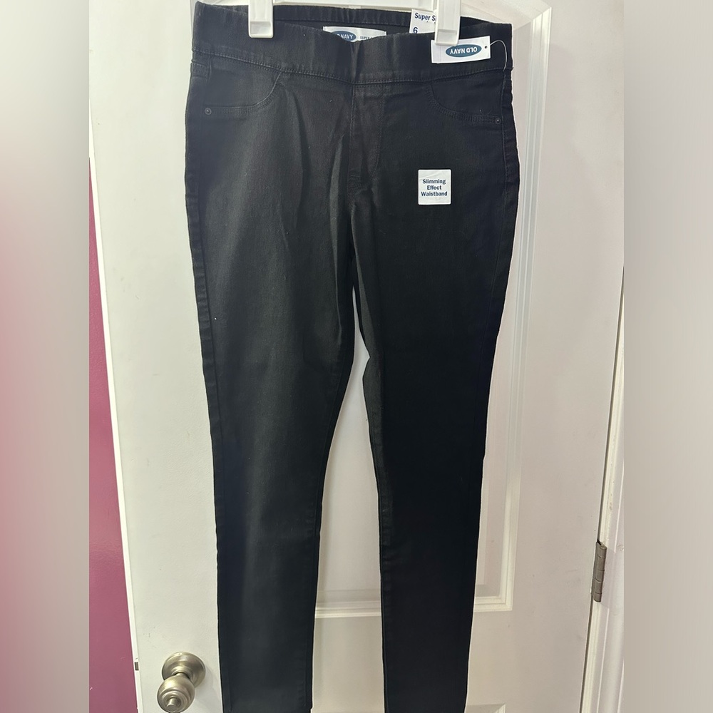 Old navy super skinny pull on pants size 6